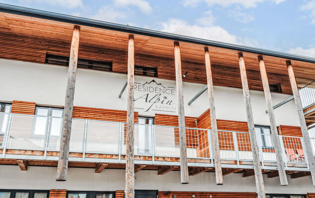 Oskar (Top 4) - Photo 1